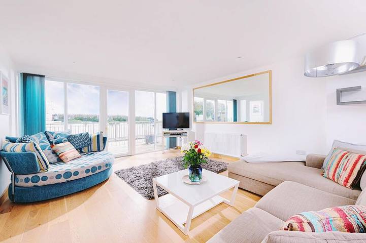 Chalet for 8 people, with terrace in Newquay