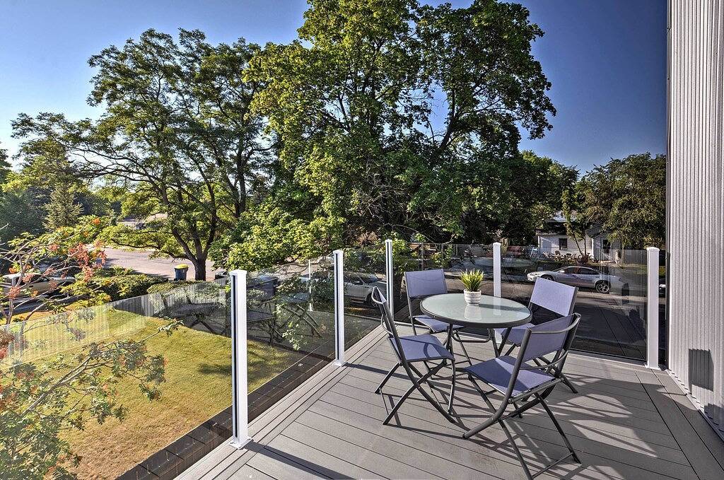 Moderne Missoula Townhome w / Deck-2 Mi. nach Downtown in Missoula, Lolo Nationalwald