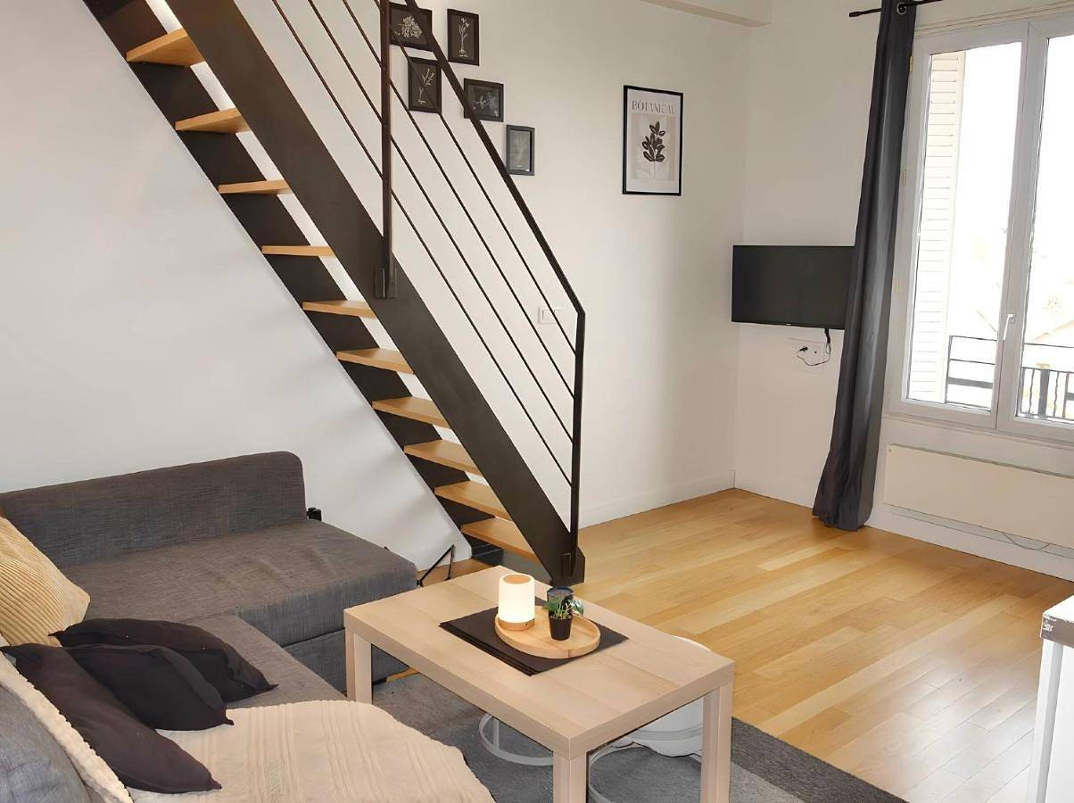 Appartement entier, Studio cosy à Enghien-les-Bains, aux portes de Paris in Enghien-les-Bains, Val-d'Oise