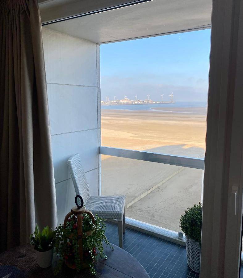 Geheel appartement, Studio with Ocean View in Knokke-Heist, Belgische Kust