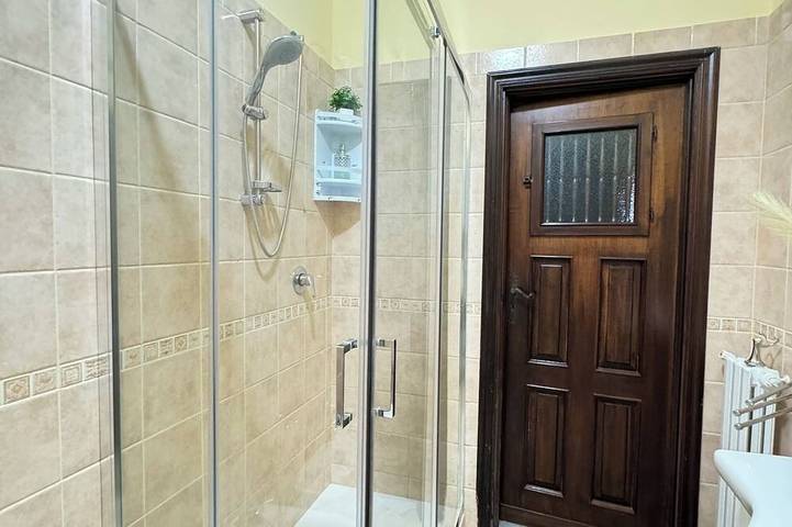 Apartamento entero, Apartment overlooking the gulf at the foot of Mount Faito in Castellammare di Stabia, Sorrento Coast