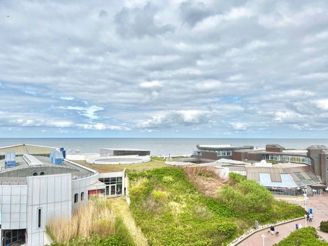 Ganze Ferienwohnung, Dwarslöper 2 - 2 Zimmerwohnung am Strand - Hervorragender Meerblick aus der 5. Etage in Westerland, Sylt (Gemeinde)