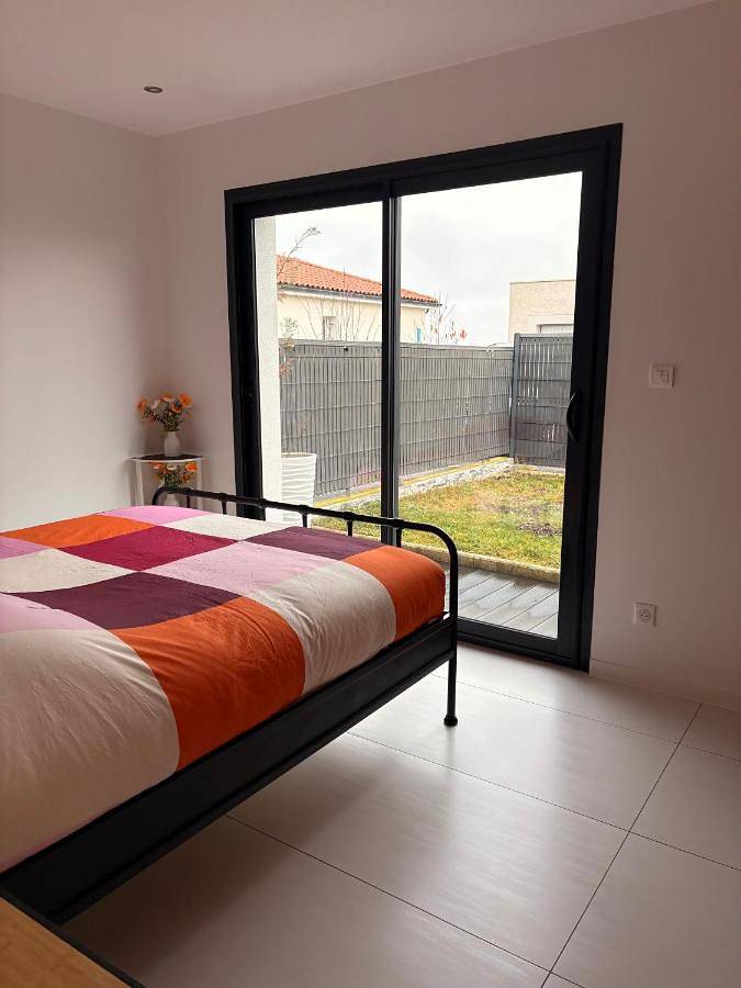 Location de vacances pour 7 personnes, avec terrasse à Aulnat - 3