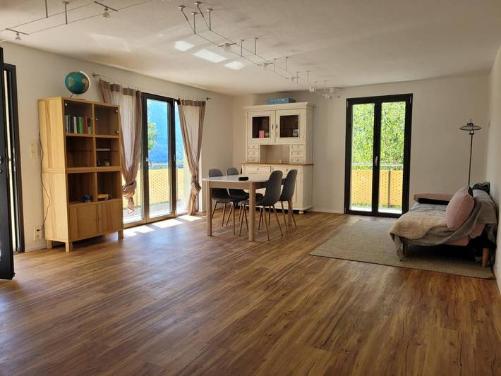 Ferienwohnung für 4 Personen, mit Balkon und Terrasse sowie Garten und Ausblick