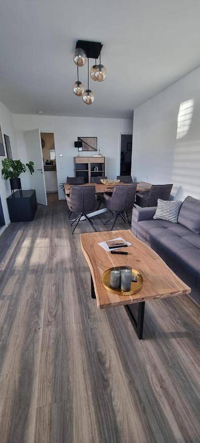 Ganze Wohnung, Stilvoll und modern in Weyhausen, Landkreis Gifhorn