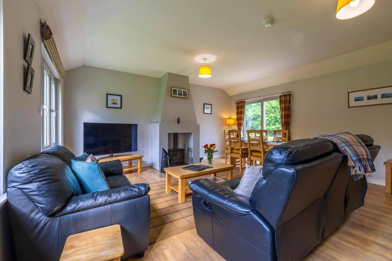 Entire apartment, Two-Bedroom Cottage in Fort Augustus, Highlands