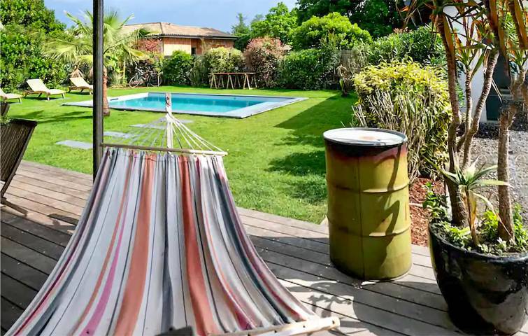 Location de vacances pour 6 personnes, avec Terrasse ainsi que Jardin et Vue dans Cazaux - 2
