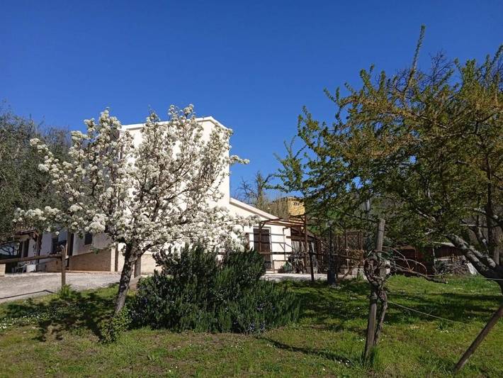 Ferienwohnung für 2 Personen, mit Garten und Pool sowie Ausblick