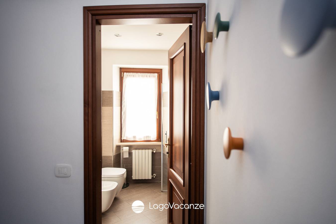 Appartement entier, Secret Garda in San Felice del Benaco, Montagnes autour du lac de Garde