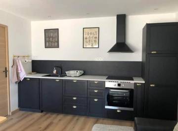 Location de vacances pour 4 personnes, avec jardin ainsi que terrasse et piscine à Saint-Riquier