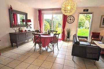 Gîte pour 6 personnes, avec terrasse et jardin à Carantec