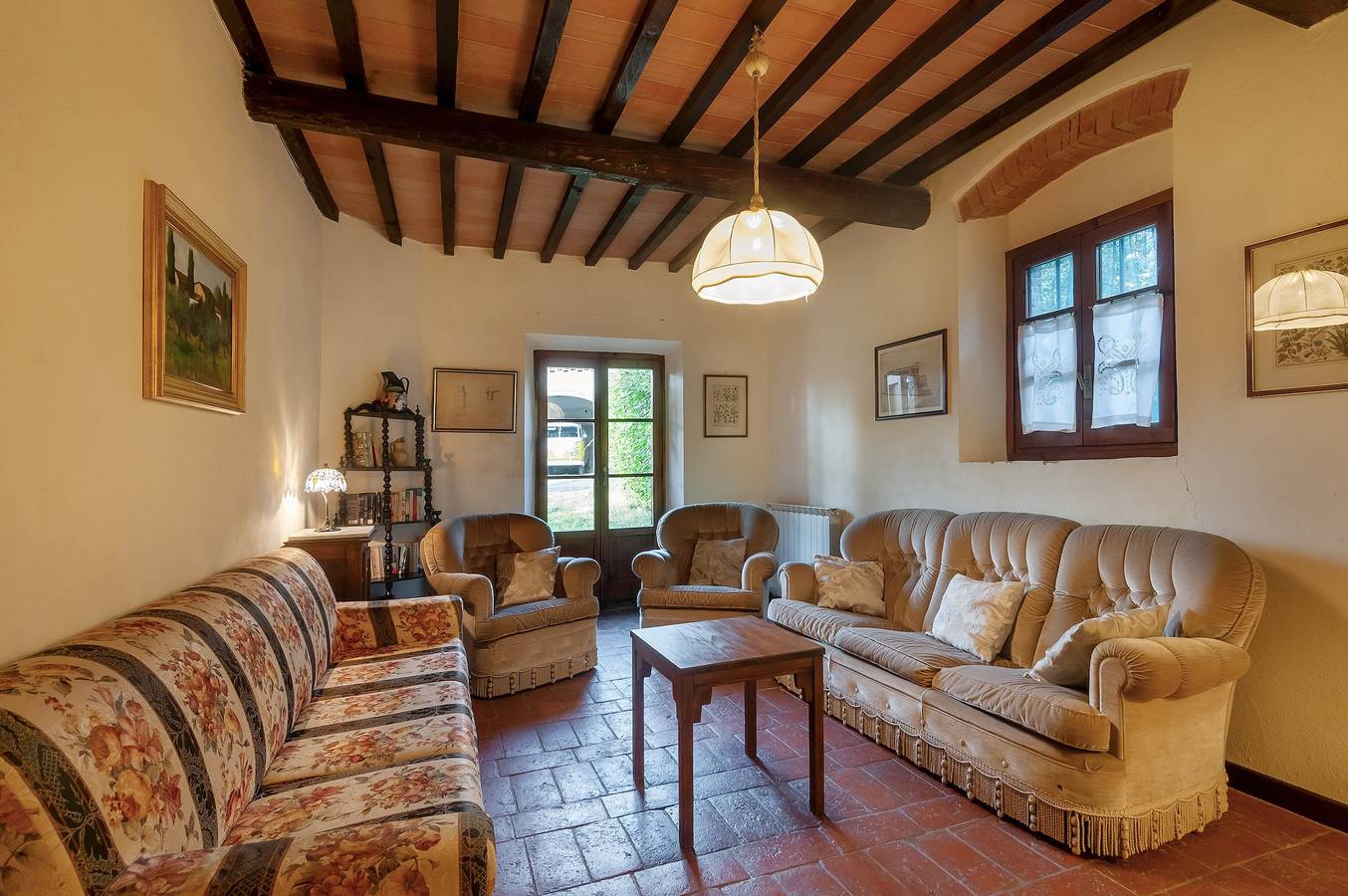 Villa Ginestruzze – Villa with Private Pool and Exclusive Suites in Tuscany in Montespertoli, Florence Province