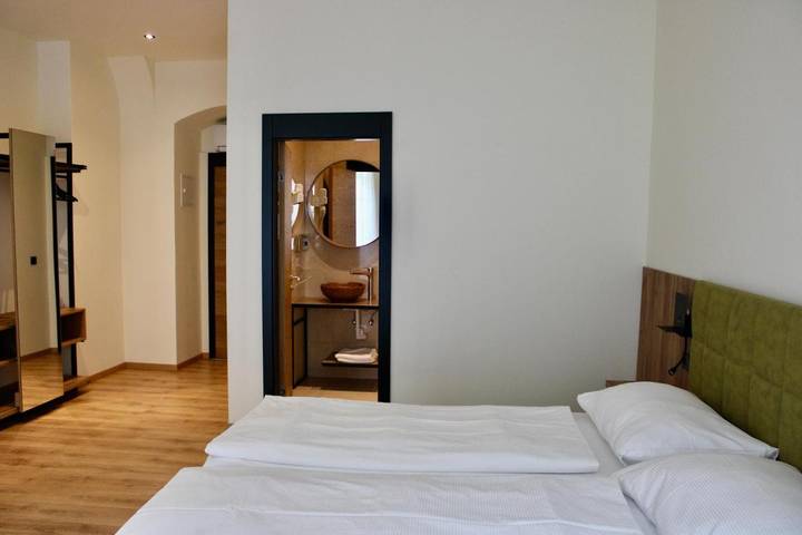Ferienwohnung für 4 Personen, mit Ausblick und Balkon, kinderfreundlich in Linz - 4