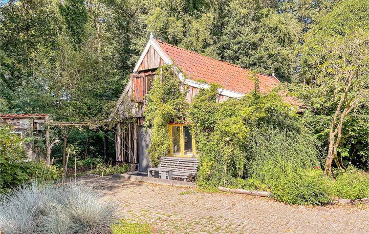 Ferienhaus für 2 Personen, mit Terrasse und Garten in Enschede