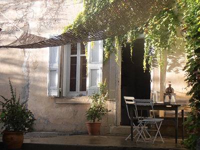Gite Léontine - domaine viticole avec piscine in Azillanet, Région de Béziers