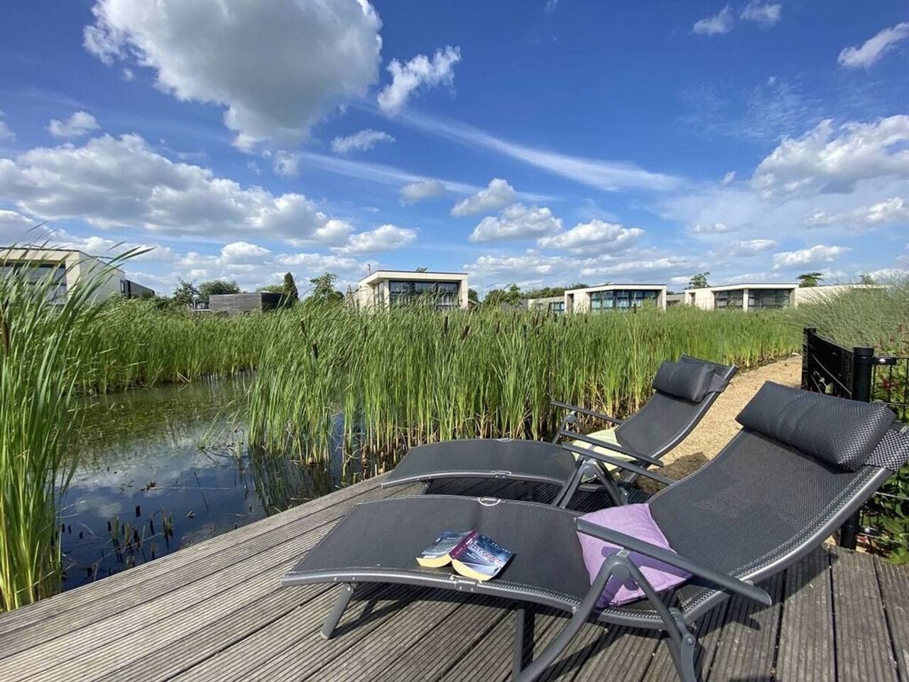 “Water Lily” with air conditioning in IJssel