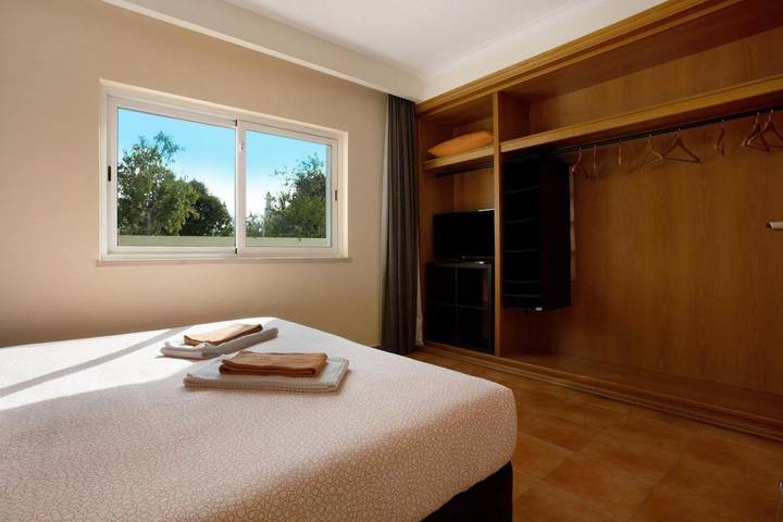 Maison d’hôte pour 10 personnes, avec piscine ainsi que balcon et jardin à Portimão - 3