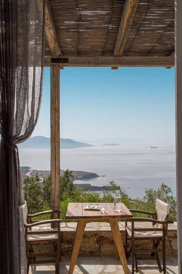 Location de vacances pour 3 personnes, avec Balcon ainsi que Terrasse et Vue dans Carystos