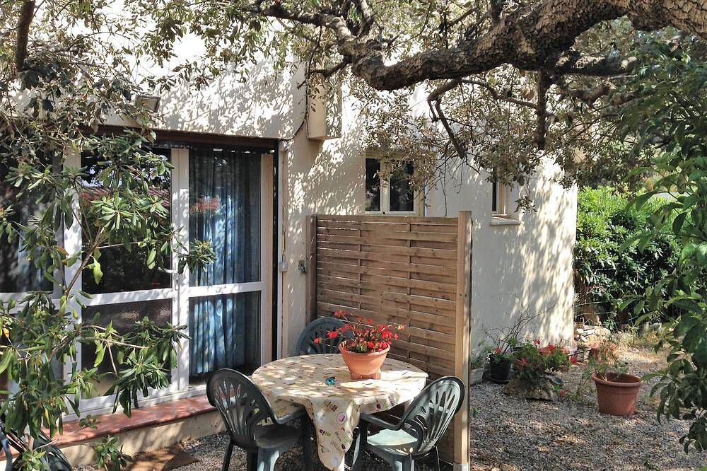 Appartement entier, Tarif Spec Juin/Juil Giens Studio 2/4 pers Jard-Barbec 300 m Port duniel in La Madrague, Hyeres