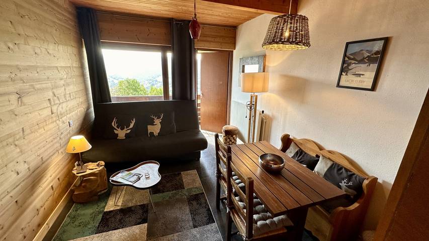 Gîte pour 5 personnes, avec Balcon à Murat-le-Quaire