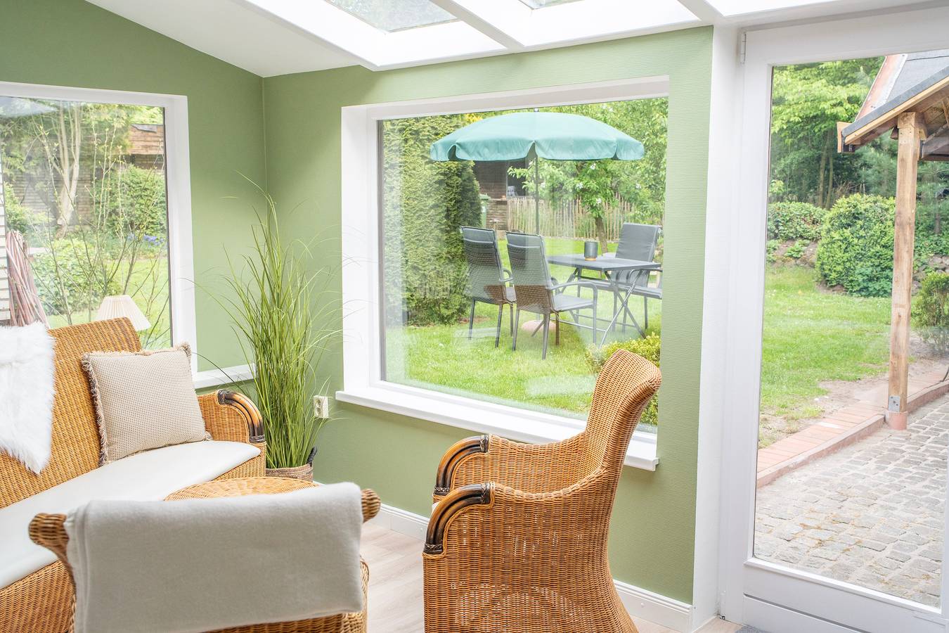 Ganze Ferienwohnung, Ferienwohnung "Opas Reetdachkate" in Jübek, Grünes Binnenland