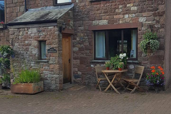 Holiday rental for 3 people, with terrace in Eden