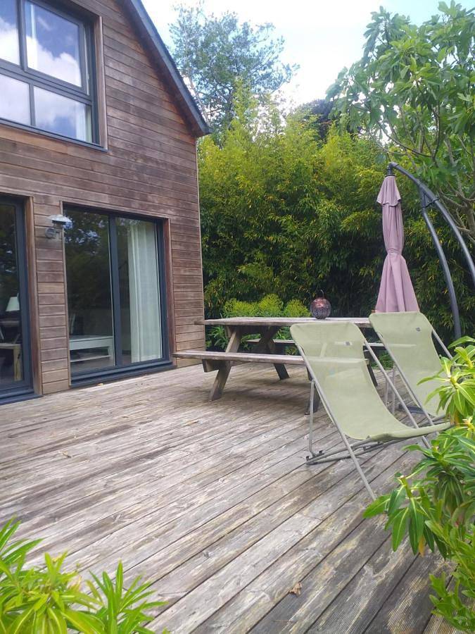 Location de vacances pour 5 personnes, avec Terrasse ainsi que Jardin et Vue à Locquénolé - 3