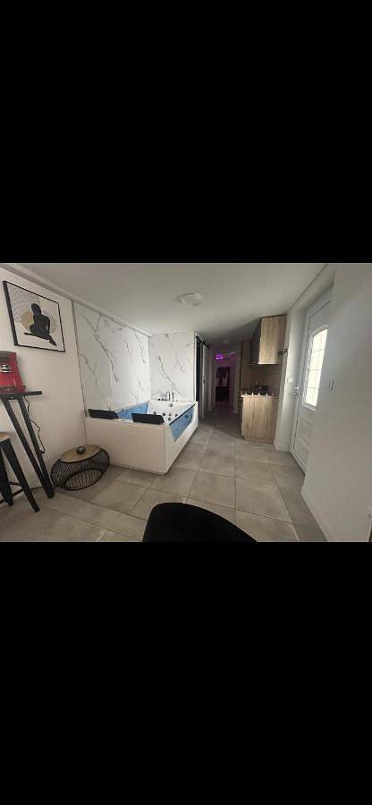 Hôtel pour 2 personnes, avec jacuzzi à Montlhéry - 3