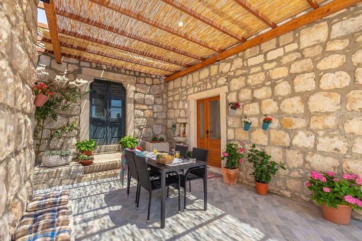 Ferienhaus für 4 Personen, mit Terrasse in Grad Dubrovnik - 2