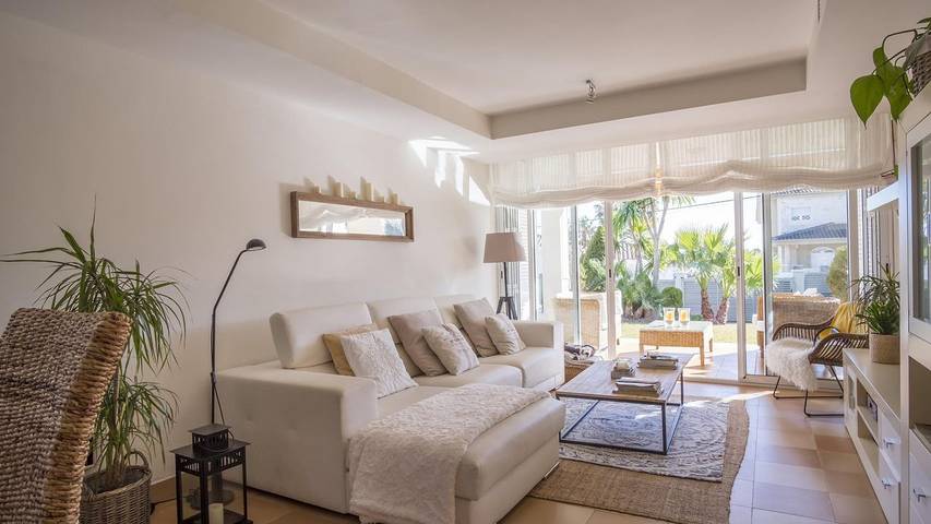 Casa rural para 8 personas, con jardín y piscina en Bajo Penedés - 3