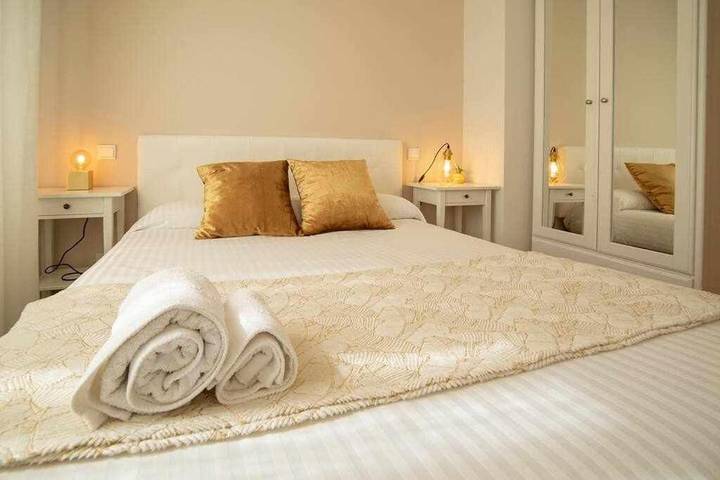 Casa de vacaciones para 8 personas, con jardín y balcón en Alfoz de Burgos - 3