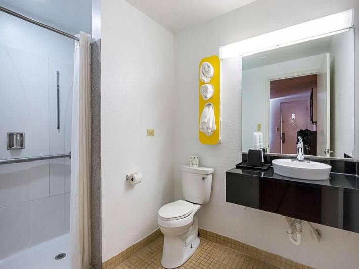 Apartamento entero, 1 cama king size | No fumadores, microondas in Round Rock, Texas