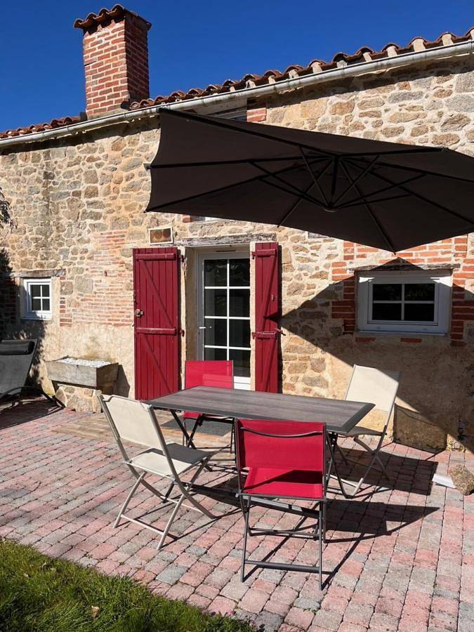 Gîte pour 2 personnes, avec jardin et terrasse à Le Poiré-sur-Vie - 2