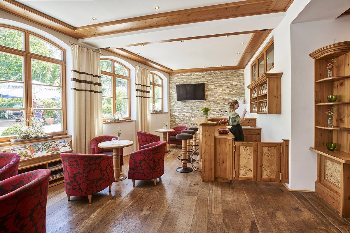 Hotel-Gasthof Schwarz - Doppelzimmer Economy mit Wlan und Tv in Mehring (Bayern), Landkreis Altötting