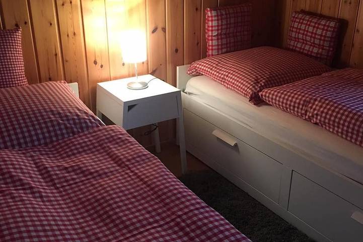 Detached cottage in an unspoilt south-facing slope at 1000m, forest edge in Falkau (Feldberg), Feldberg
