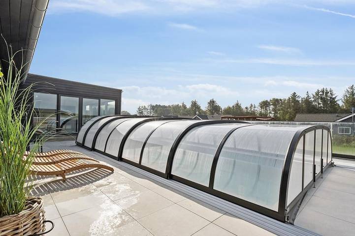 Ferienhaus für 36 Personen, mit Sauna und Garten sowie Terrasse, mit Haustier