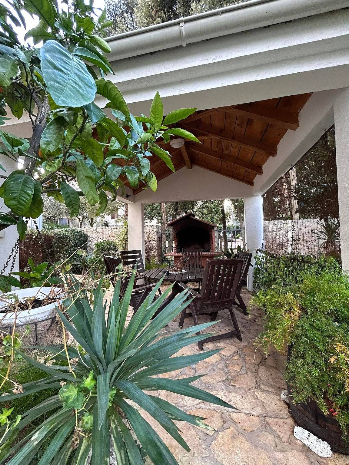 Ganze Wohnung, 1-Zimmer-Ferienwohnung mit Terrasse Zaton, Zadar A-12988-d in Nin, Zadar