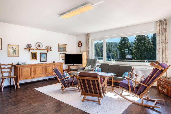 Ferienhaus für 8 Personen, mit Balkon und Whirlpool sowie Garten in Schönwald im Schwarzwald