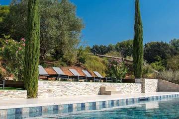 Maison de vacances pour 4 personnes, avec piscine ainsi que vue et terrasse à Le Tholonet