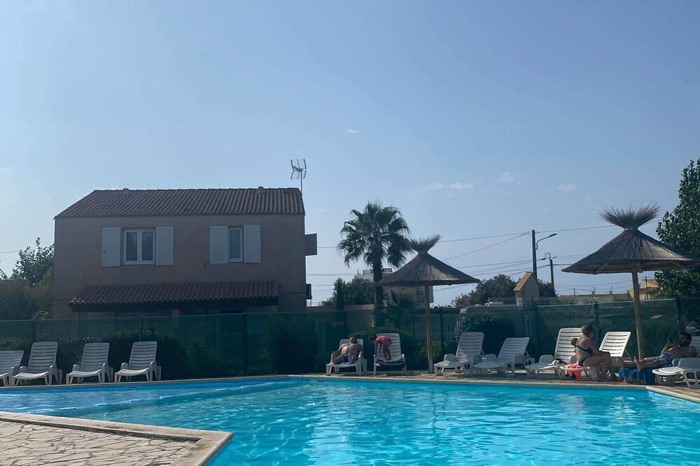 Charmantes 2-Zimmer-Haus für 4 Personen mit Pool, Terrasse, in Strandnähe. in Marseillan-Plage, Marseillan