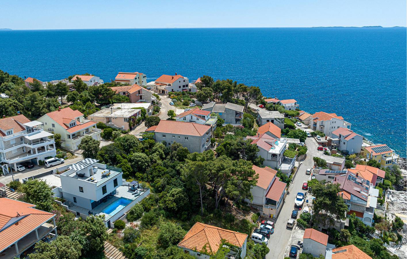 Gemütliche 2-Zimmer-Wohnung mit Pool und Strandzugang – WLAN und Parkplatz inklusive in Čara, Korcula