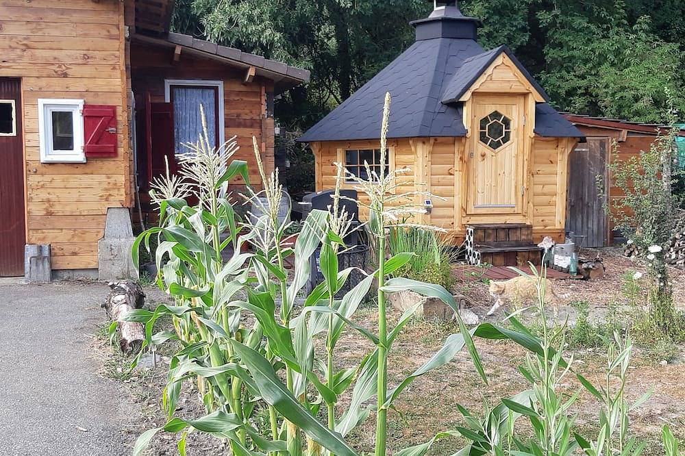 A Private Lakeside Retreat Kota Cabin in Renac, Redon und Umgebung