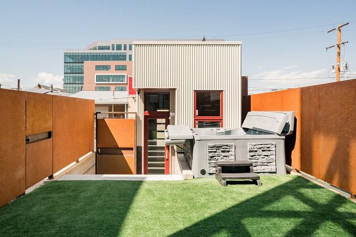 Holiday rental for 12 people, with balcony and garden as well as hot tub in Denver