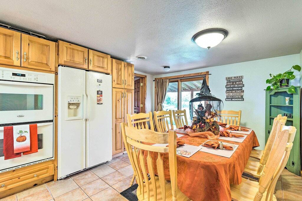 Neu! Einfamilienhaus mit Whirlpool - zu Fuß zum Johnson Lake! in Nebraska