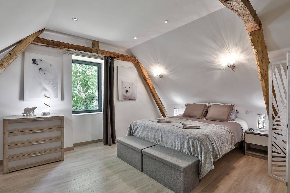 Ferme des Petites Oreilles :  Gîte 4 *, 90 animaux et 25,7 ha. Idéal familles in Montignac, Périgord Noir