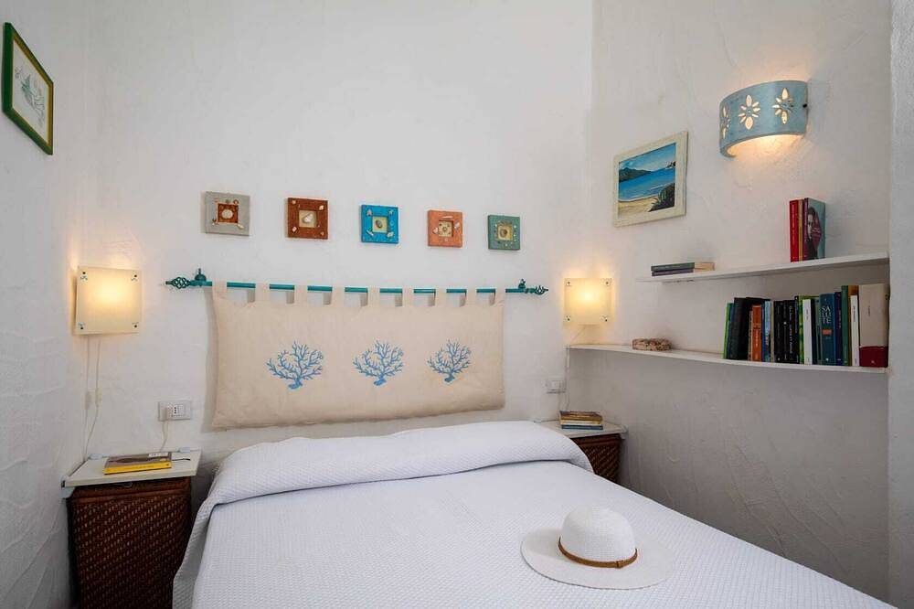 Villa Farfalla azzurra 4 beds a few steps from the beach in Capo Coda Cavallo, San Teodoro