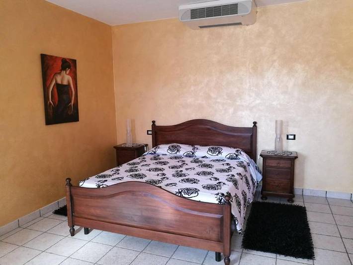 Location de vacances pour 2 personnes, avec piscine et jardin à Leinì - 3