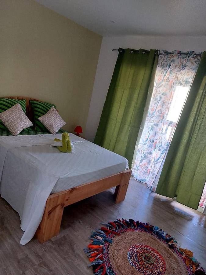 Location de vacances pour 2 personnes, avec balcon dans Saint-Louis (Marie-Galante) - 2