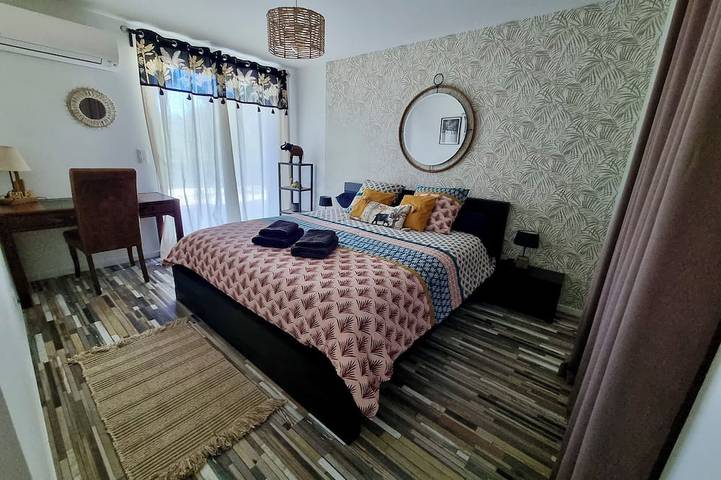 Location de vacances pour 8 personnes, avec jardin et terrasse à Langlade - 2