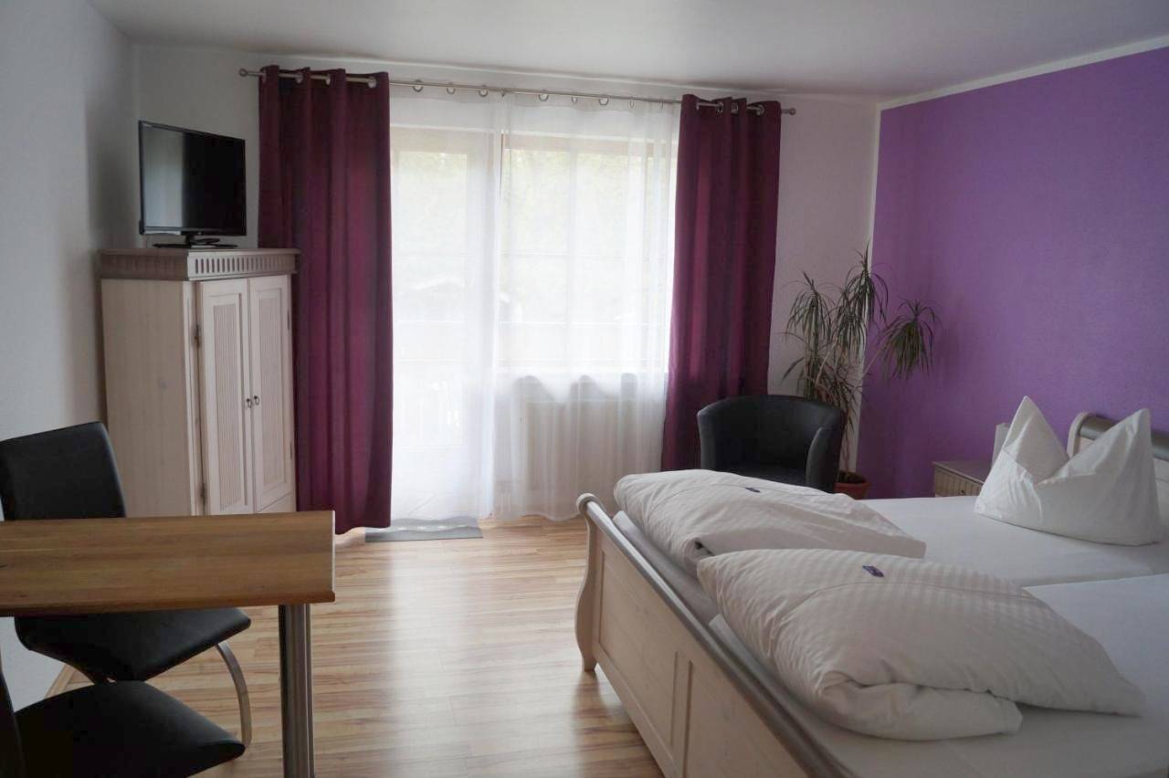 Triple Room with Balcony in Friedrichshafen, Region Bodensee-Oberschwaben